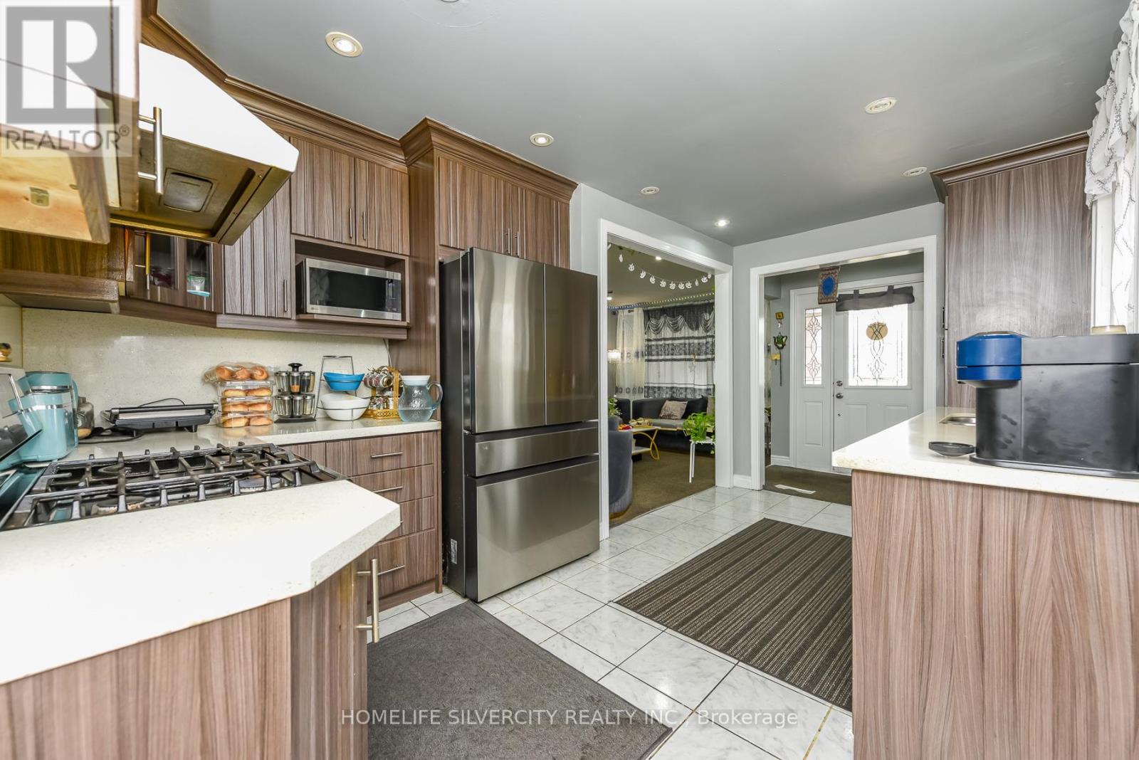 7816 Priory Crescent, Mississauga, Ontario  L4T 3H5 - Photo 11 - W12996606