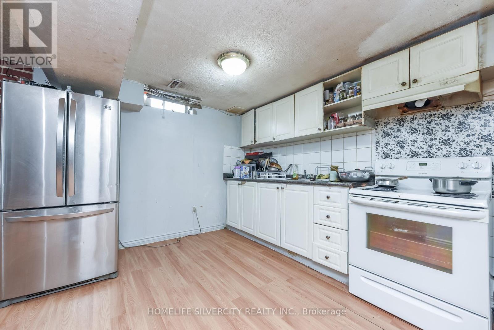 7816 Priory Crescent, Mississauga, Ontario  L4T 3H5 - Photo 32 - W12996606