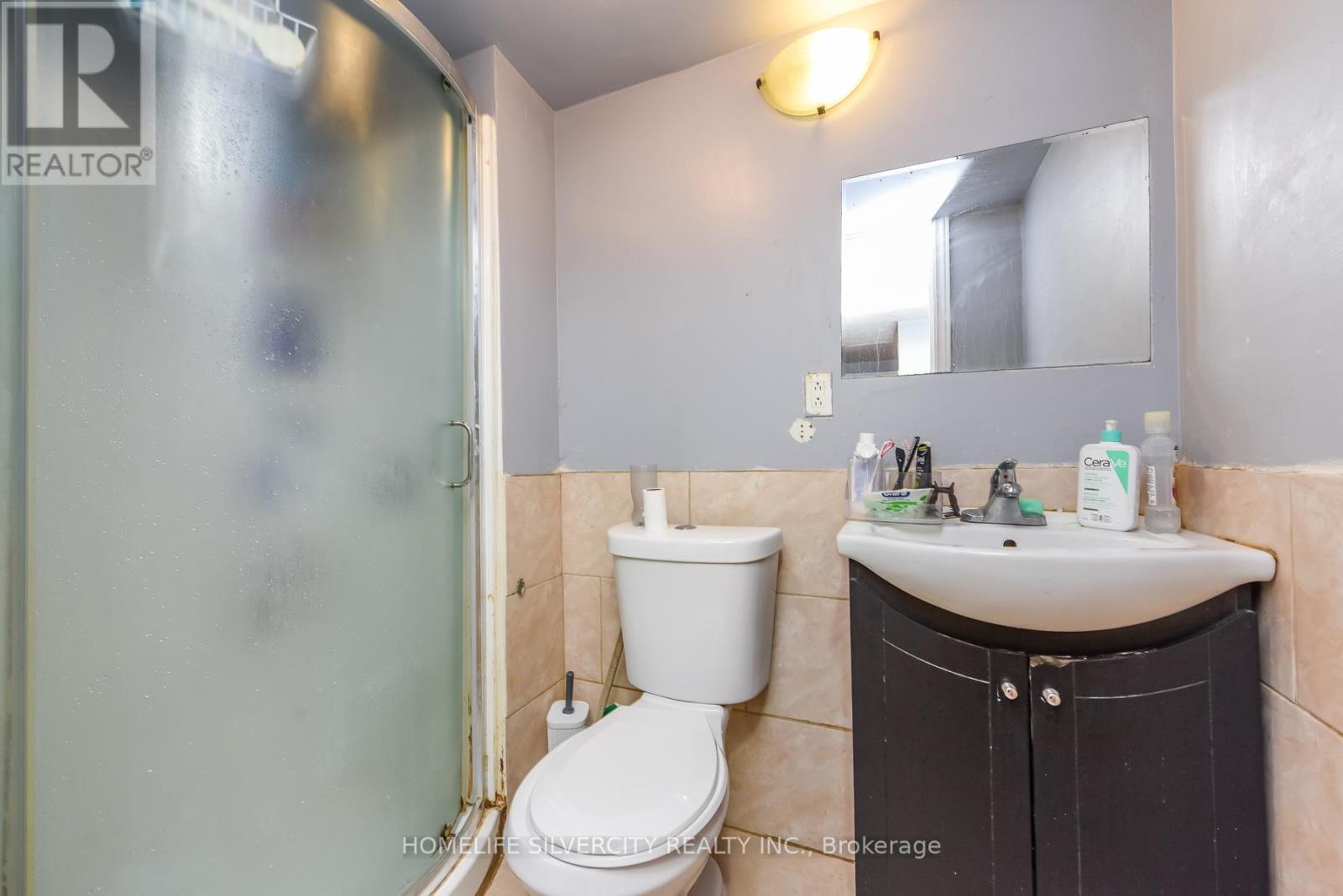 7816 Priory Crescent, Mississauga, Ontario  L4T 3H5 - Photo 34 - W12996606