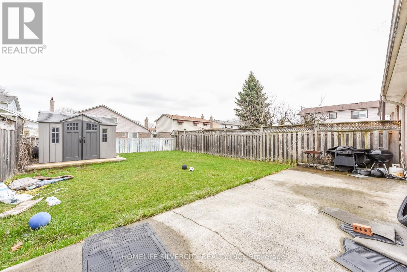 7816 Priory Crescent, Mississauga, Ontario  L4T 3H5 - Photo 37 - W12996606