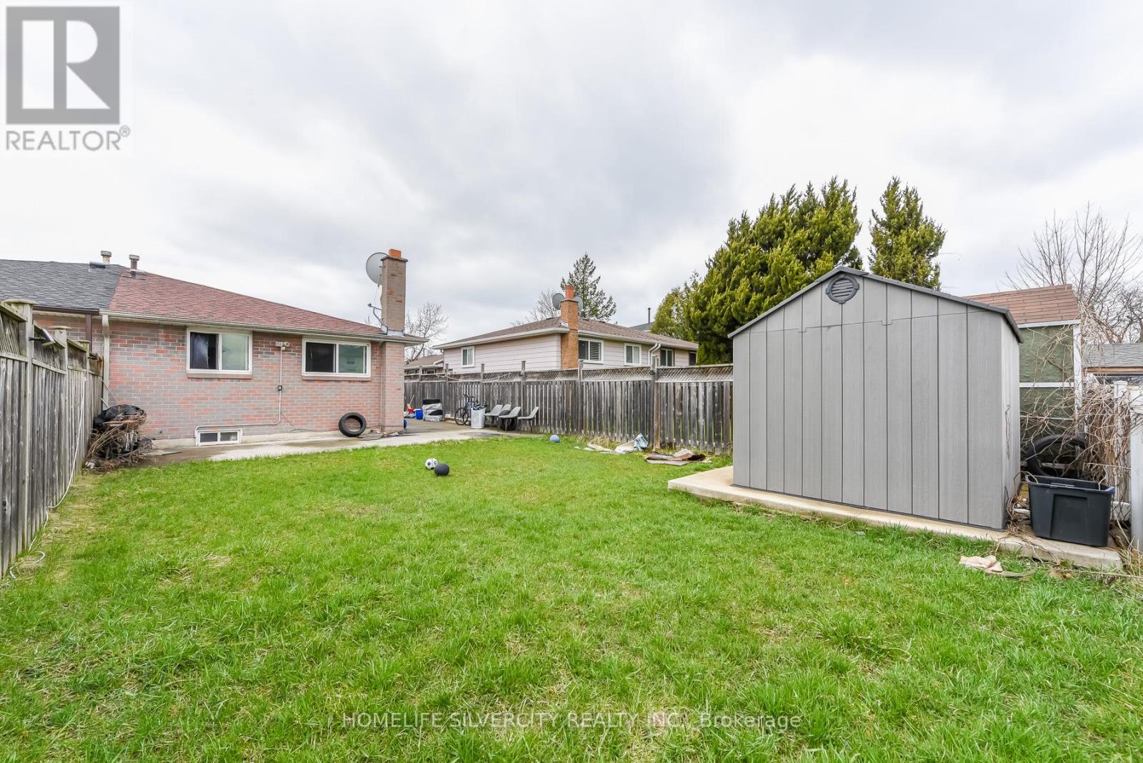 7816 Priory Crescent, Mississauga, Ontario  L4T 3H5 - Photo 39 - W12996606