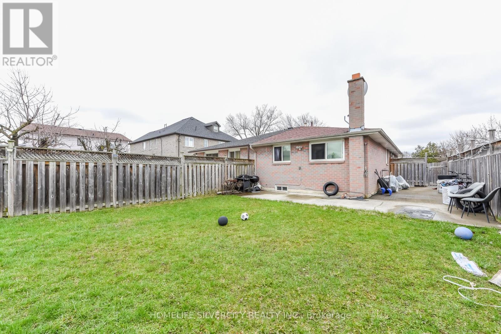 7816 Priory Crescent, Mississauga, Ontario  L4T 3H5 - Photo 41 - W12996606
