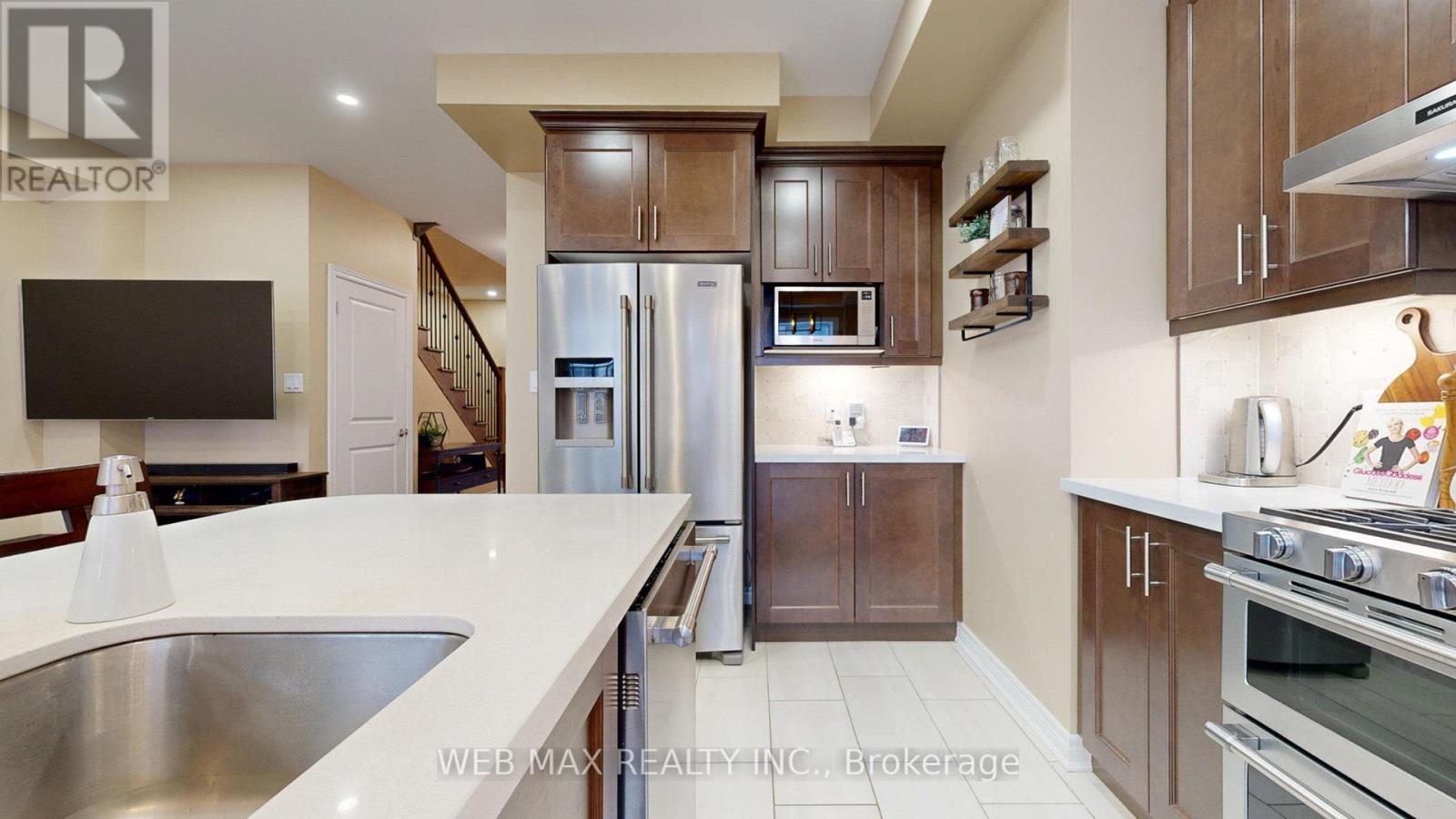 213 Wisteria Way, Oakville, Ontario  L6M 1R1 - Photo 10 - W12996616