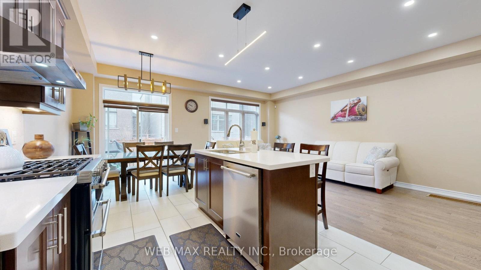 213 Wisteria Way, Oakville, Ontario  L6M 1R1 - Photo 12 - W12996616