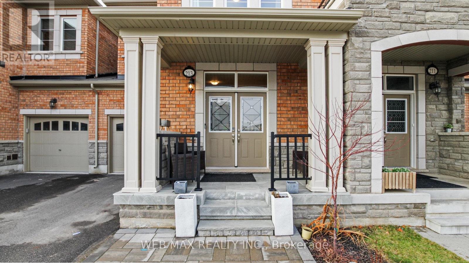 213 Wisteria Way, Oakville, Ontario  L6M 1R1 - Photo 2 - W12996616