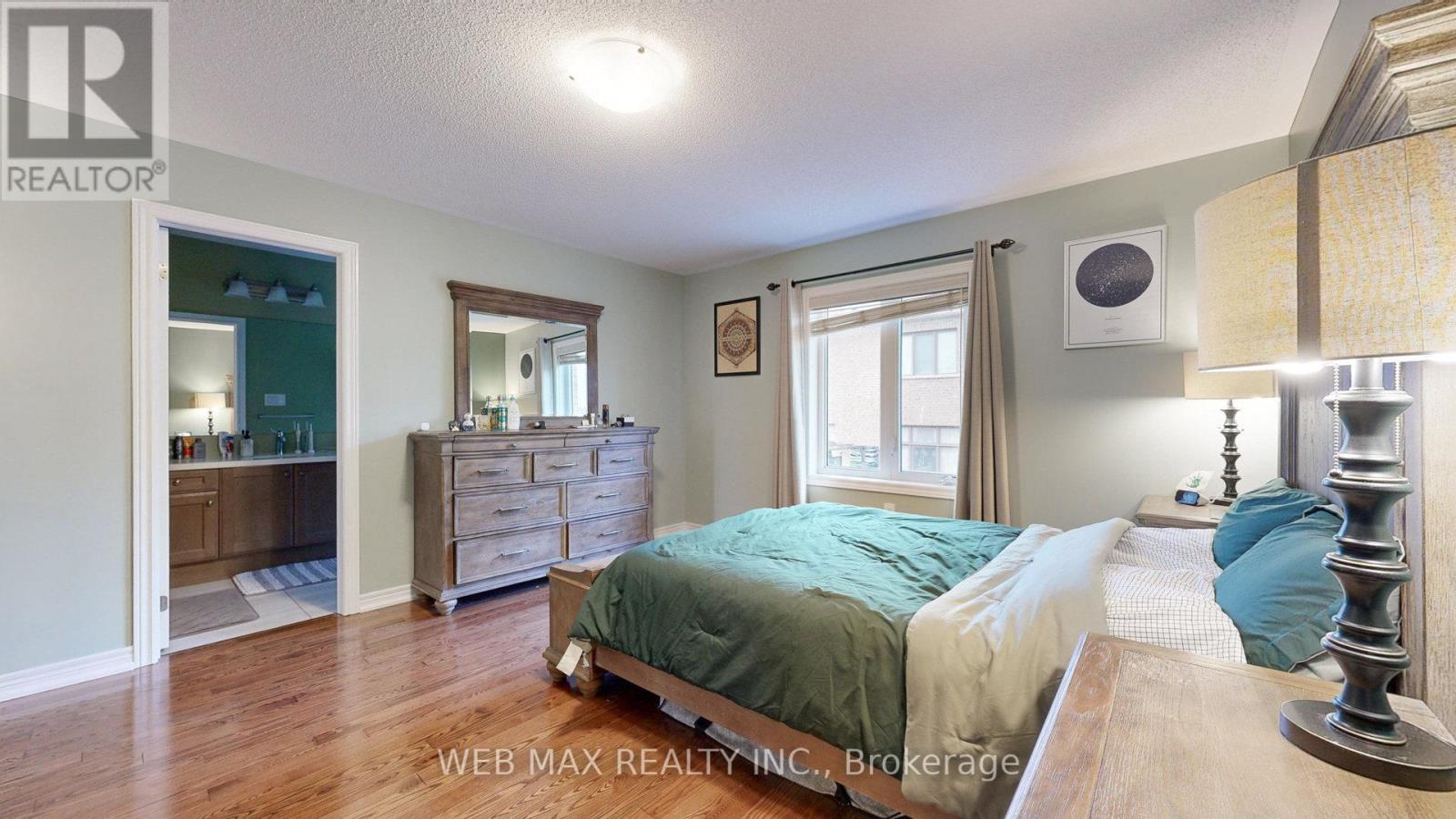 213 Wisteria Way, Oakville, Ontario  L6M 1R1 - Photo 25 - W12996616