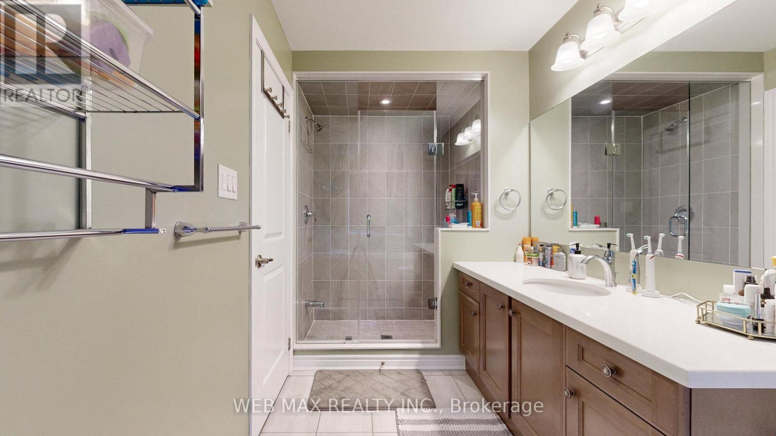 213 Wisteria Way, Oakville, Ontario  L6M 1R1 - Photo 26 - W12996616