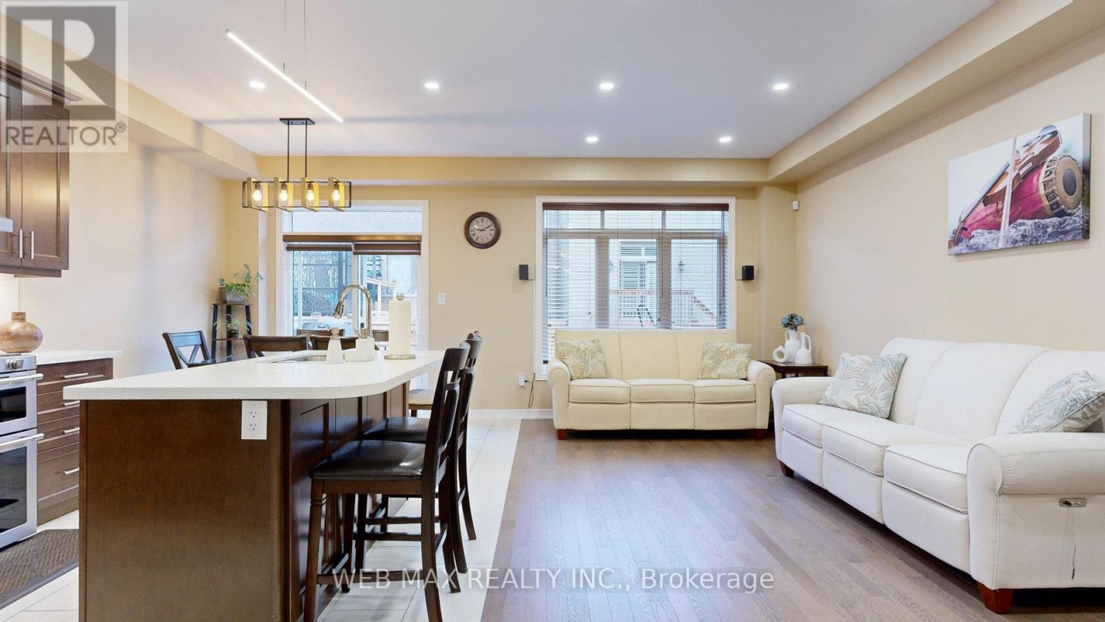 213 Wisteria Way, Oakville, Ontario  L6M 1R1 - Photo 7 - W12996616