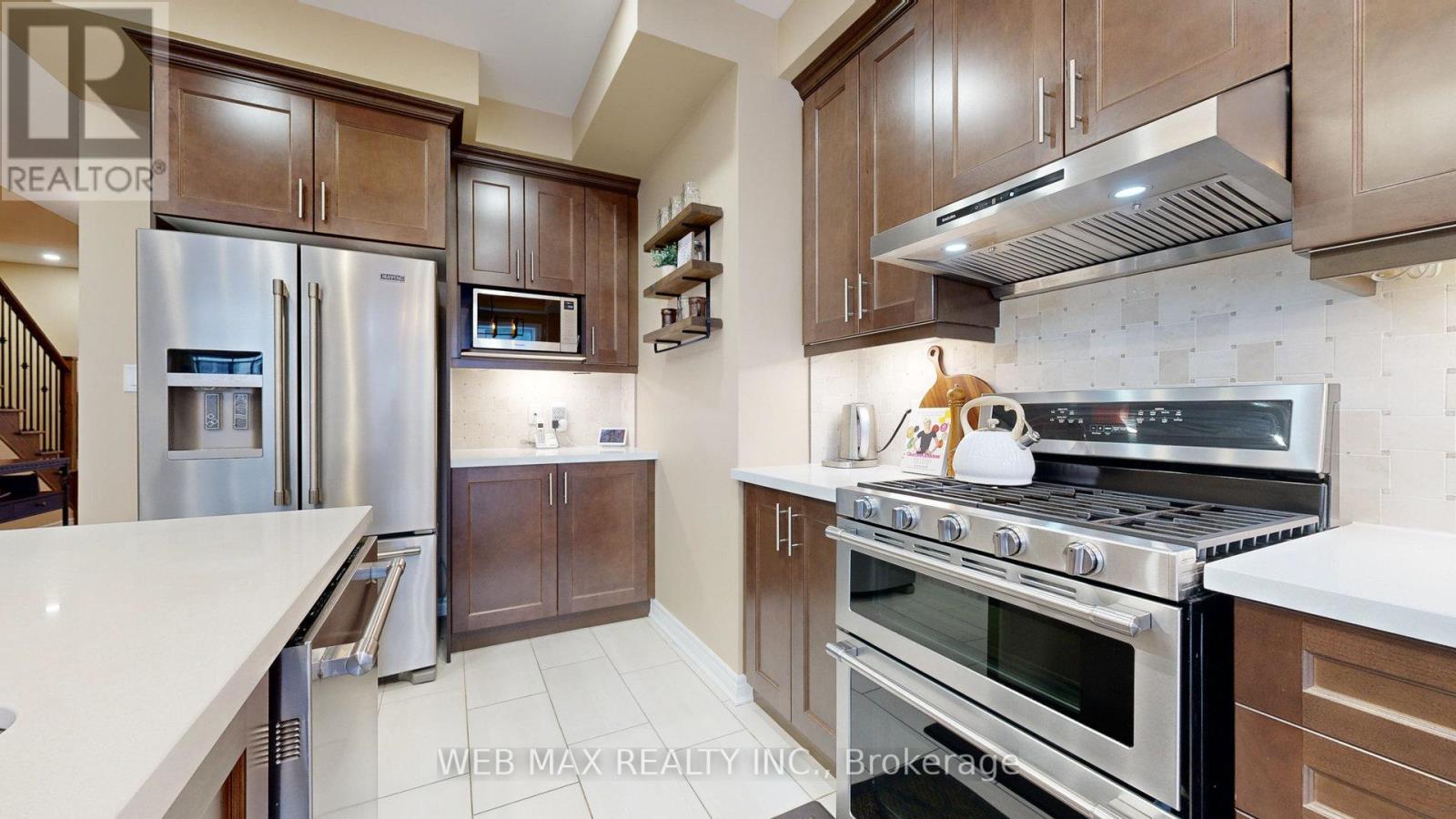 213 Wisteria Way, Oakville, Ontario  L6M 1R1 - Photo 9 - W12996616