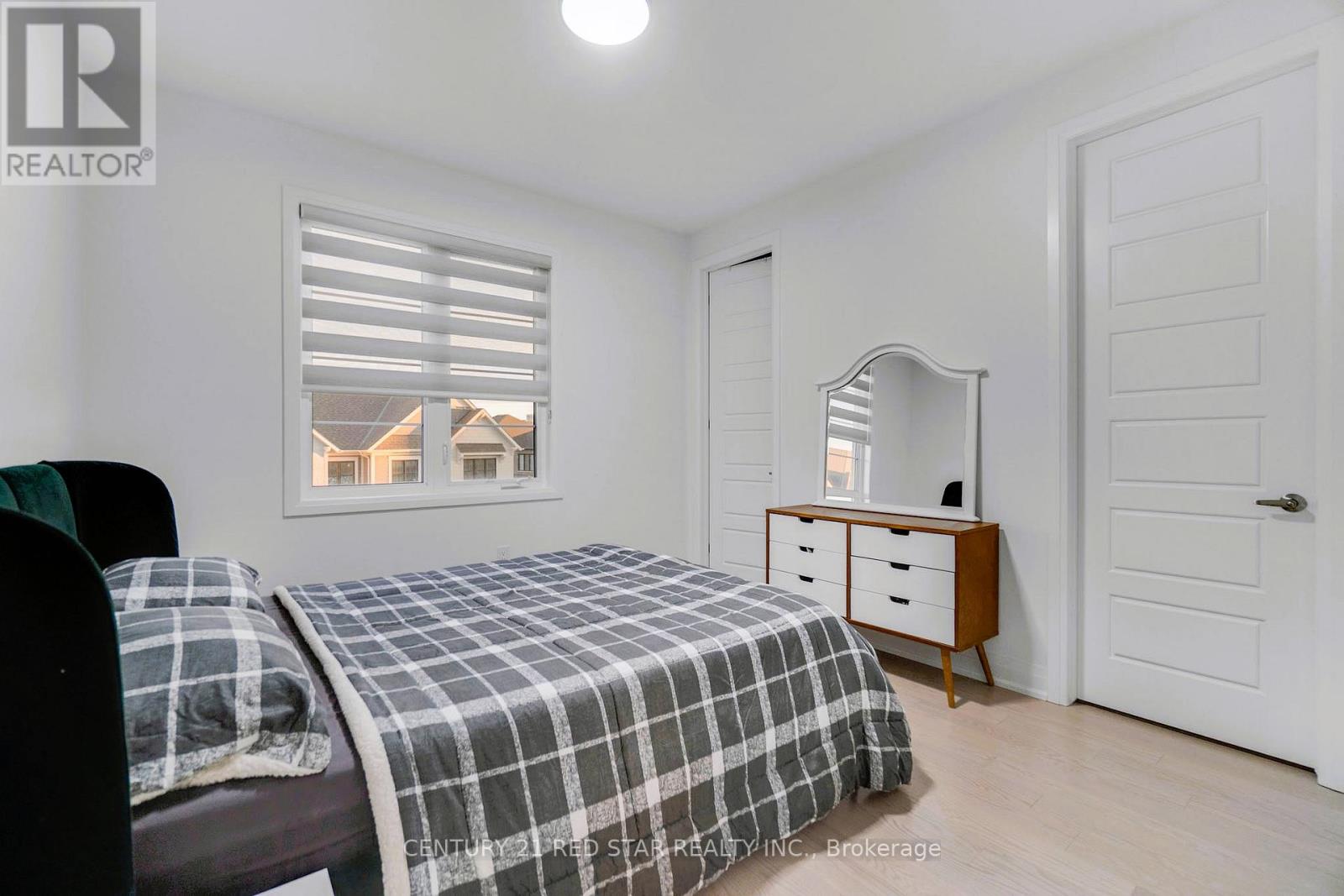 3251 Harasym Trail, Oakville, Ontario  L6M 5N6 - Photo 29 - W12996632