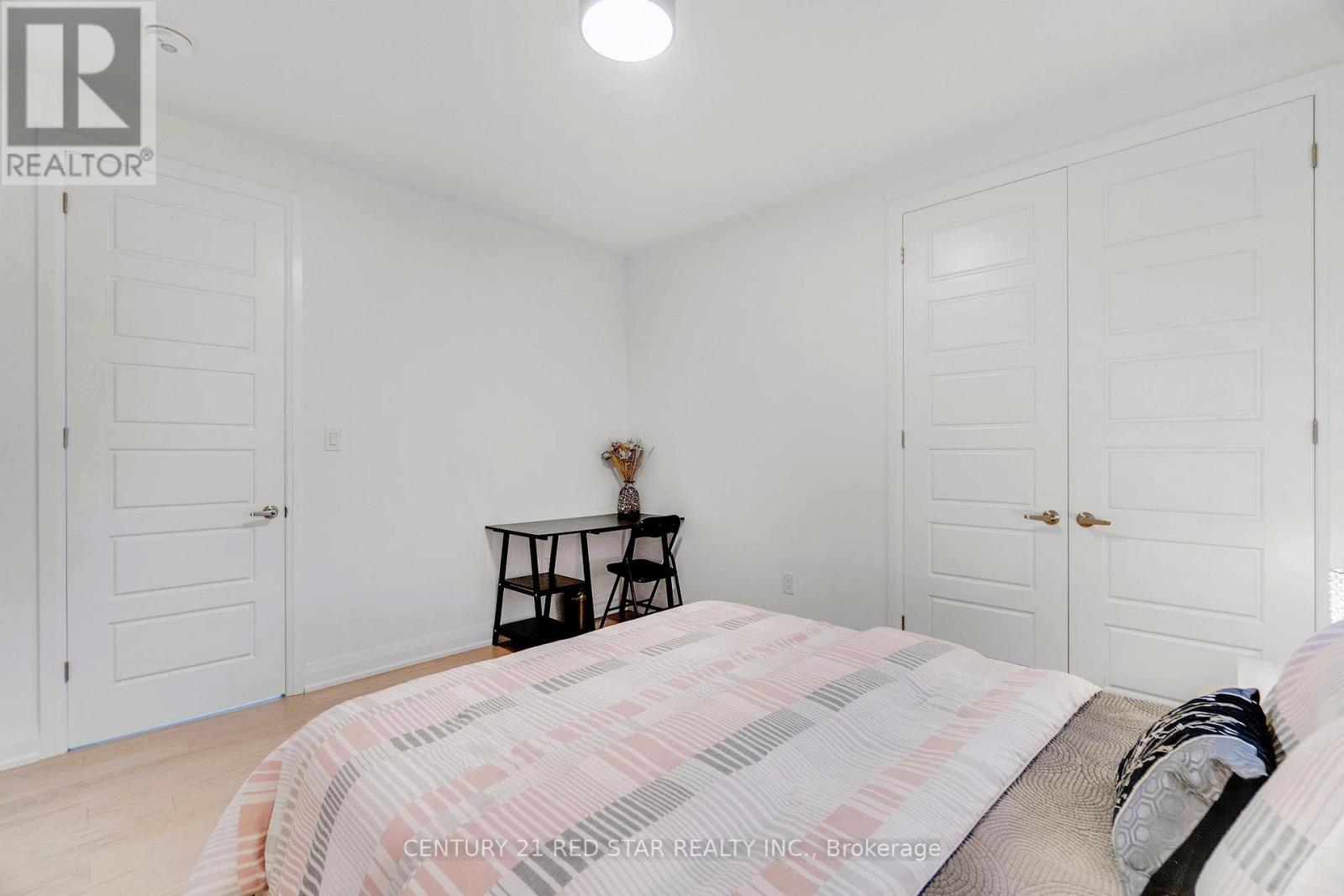 3251 Harasym Trail, Oakville, Ontario  L6M 5N6 - Photo 34 - W12996632