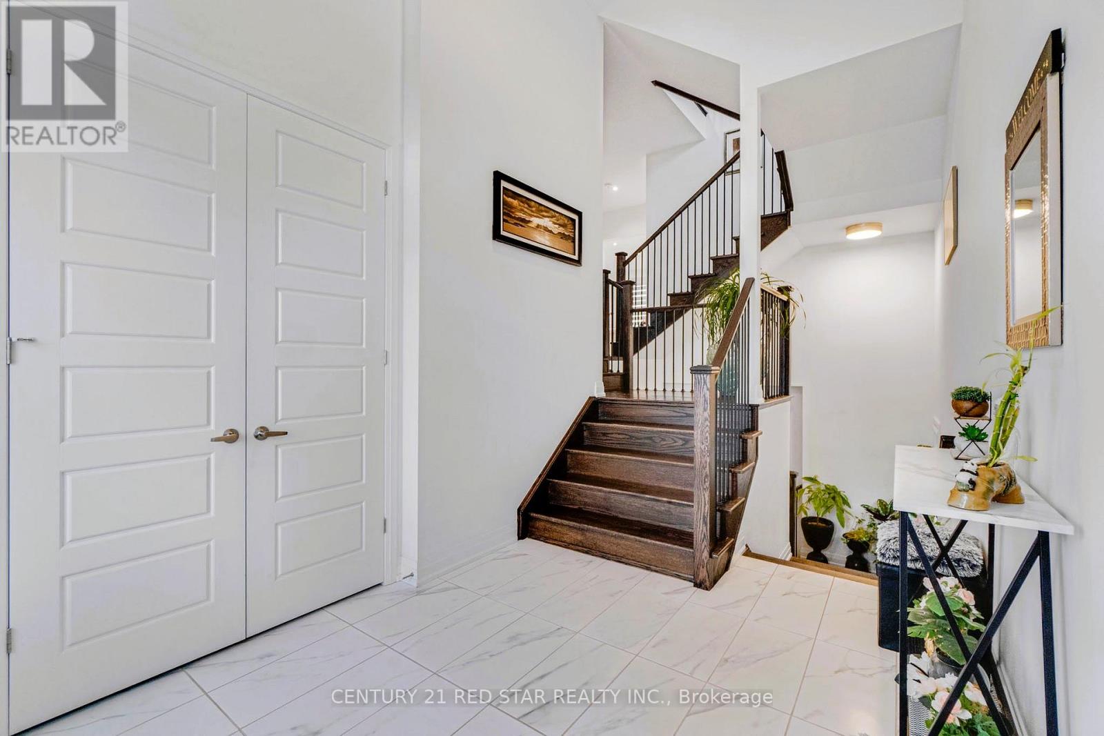 3251 Harasym Trail, Oakville, Ontario  L6M 5N6 - Photo 5 - W12996632