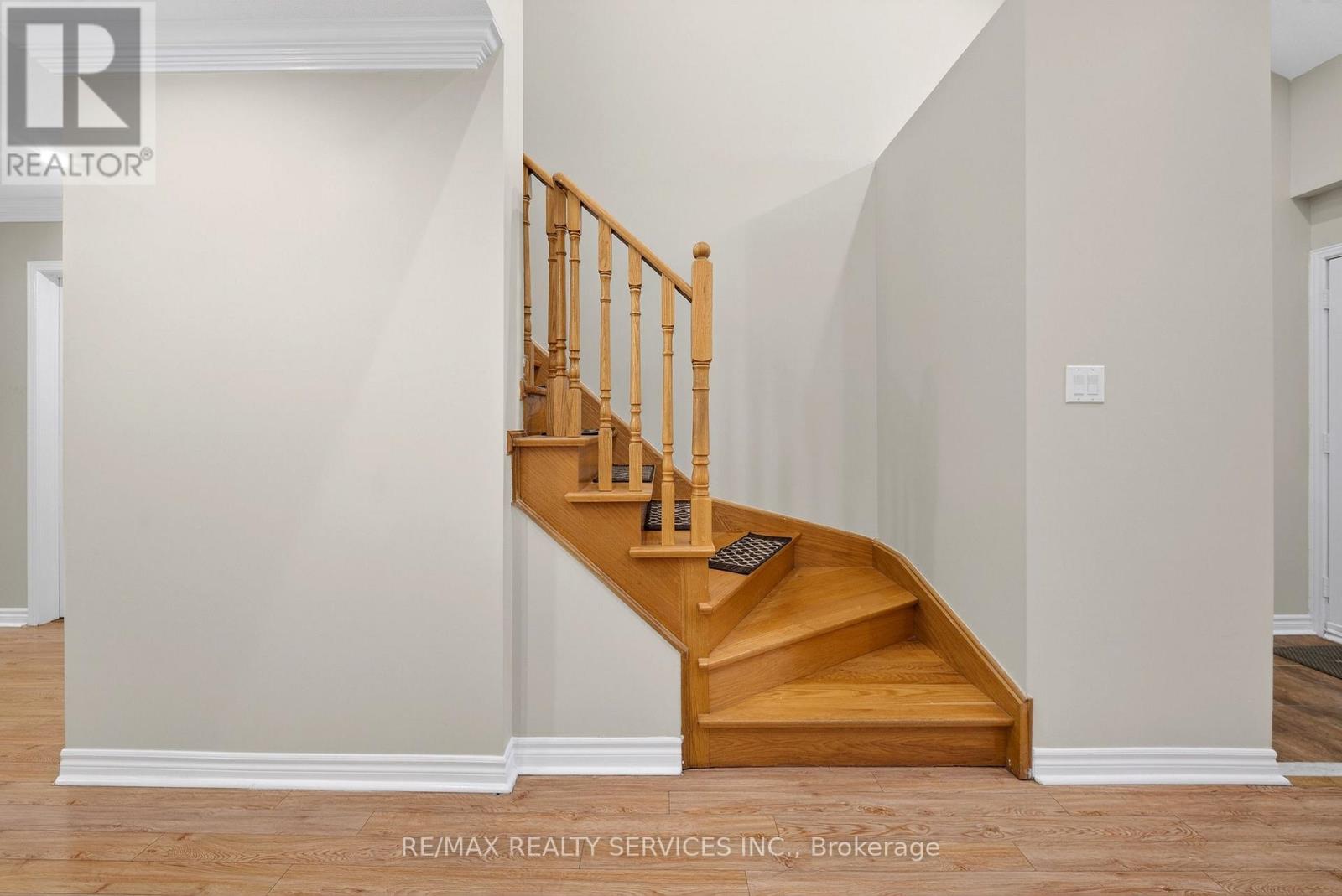 63 Irene Crescent, Brampton, Ontario  L7A 3E9 - Photo 20 - W12996654