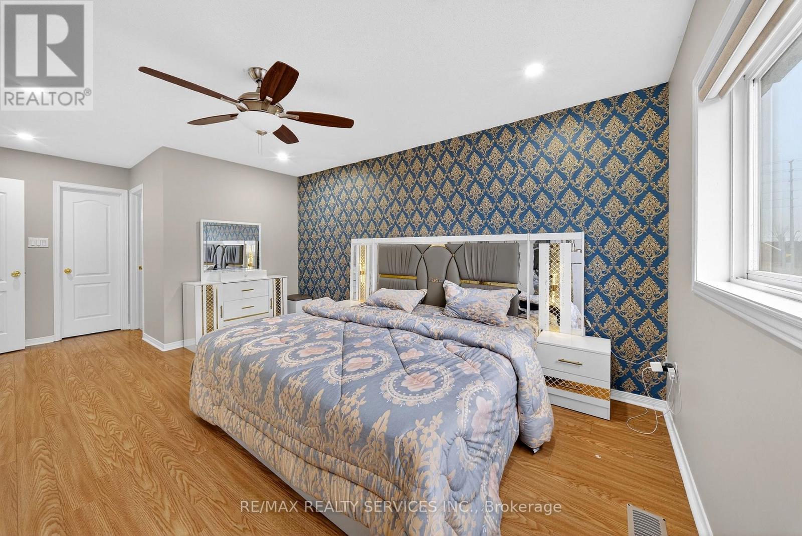 63 Irene Crescent, Brampton, Ontario  L7A 3E9 - Photo 26 - W12996654