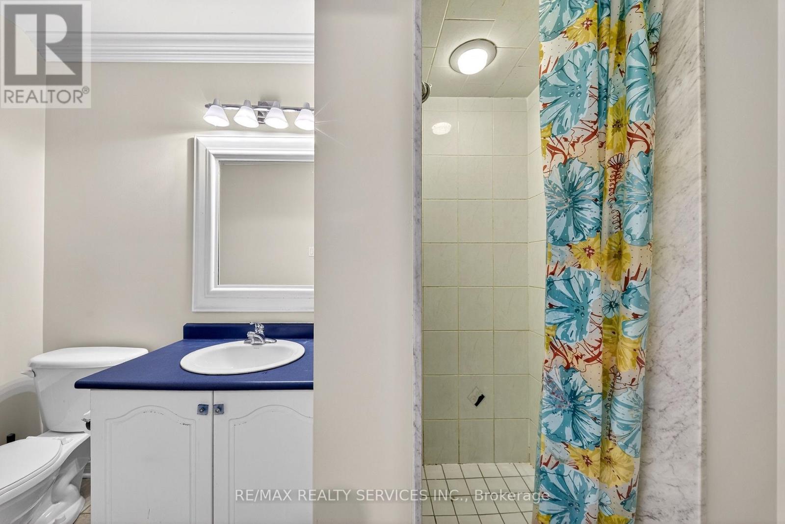 63 Irene Crescent, Brampton, Ontario  L7A 3E9 - Photo 29 - W12996654