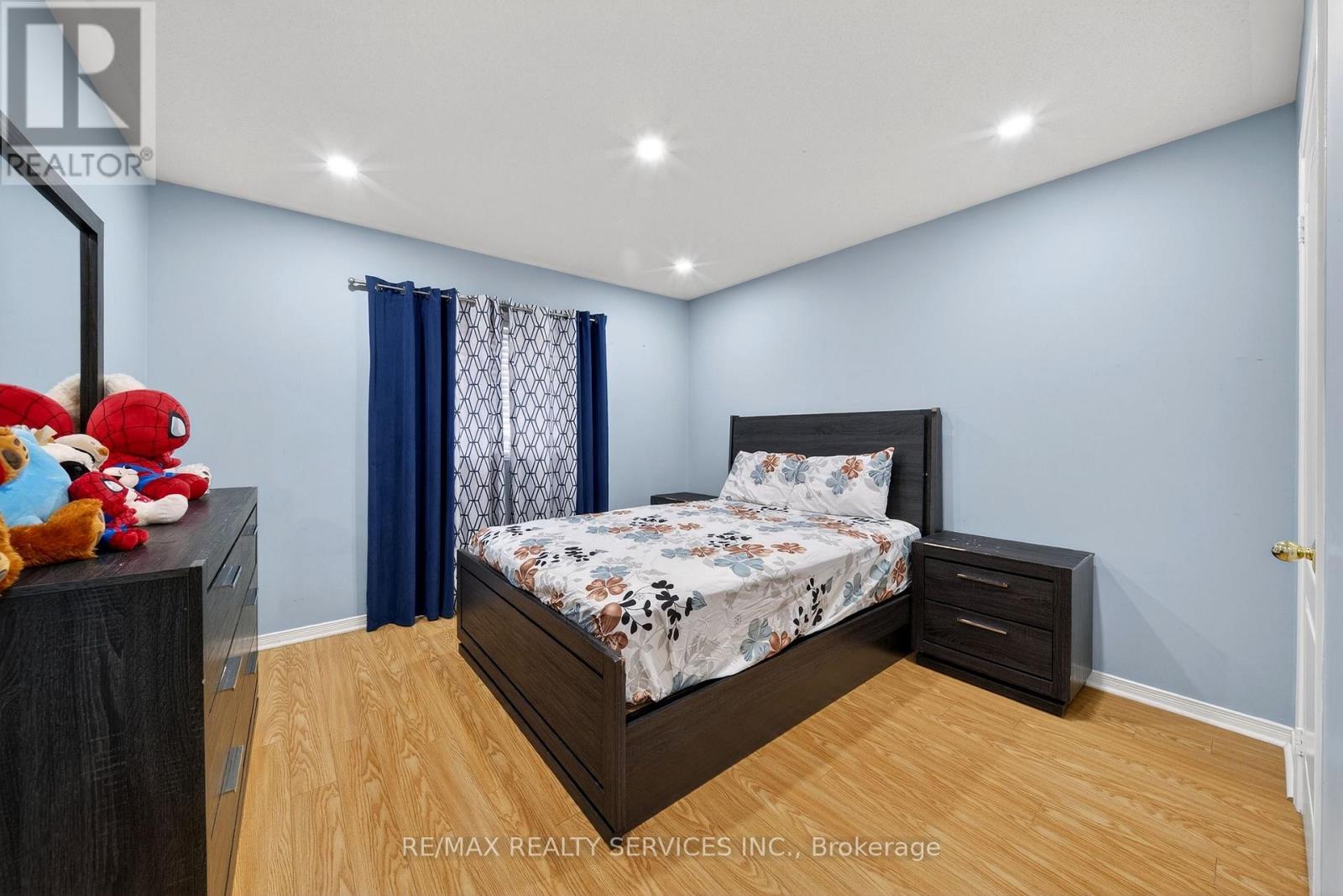 63 Irene Crescent, Brampton, Ontario  L7A 3E9 - Photo 30 - W12996654