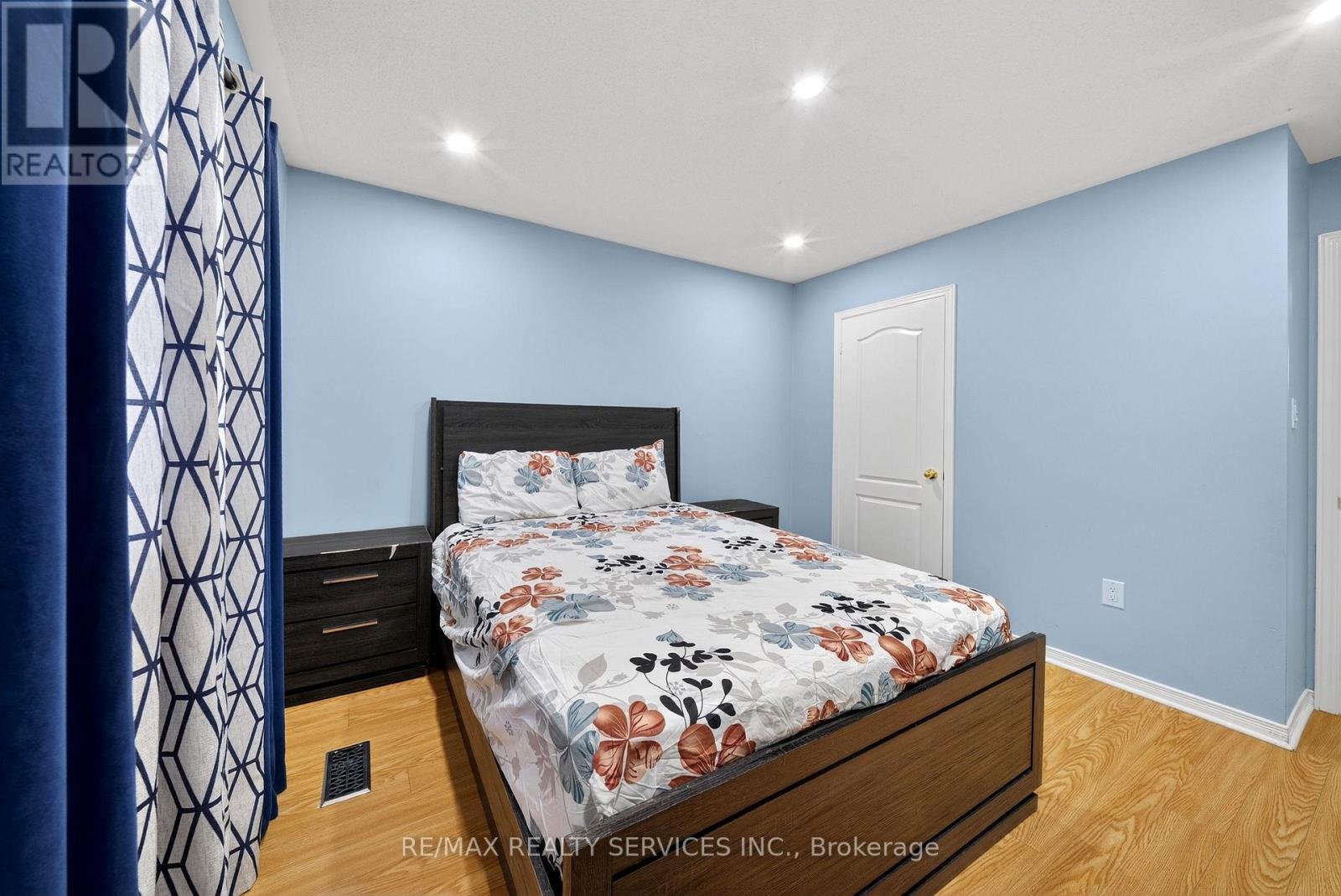 63 Irene Crescent, Brampton, Ontario  L7A 3E9 - Photo 31 - W12996654