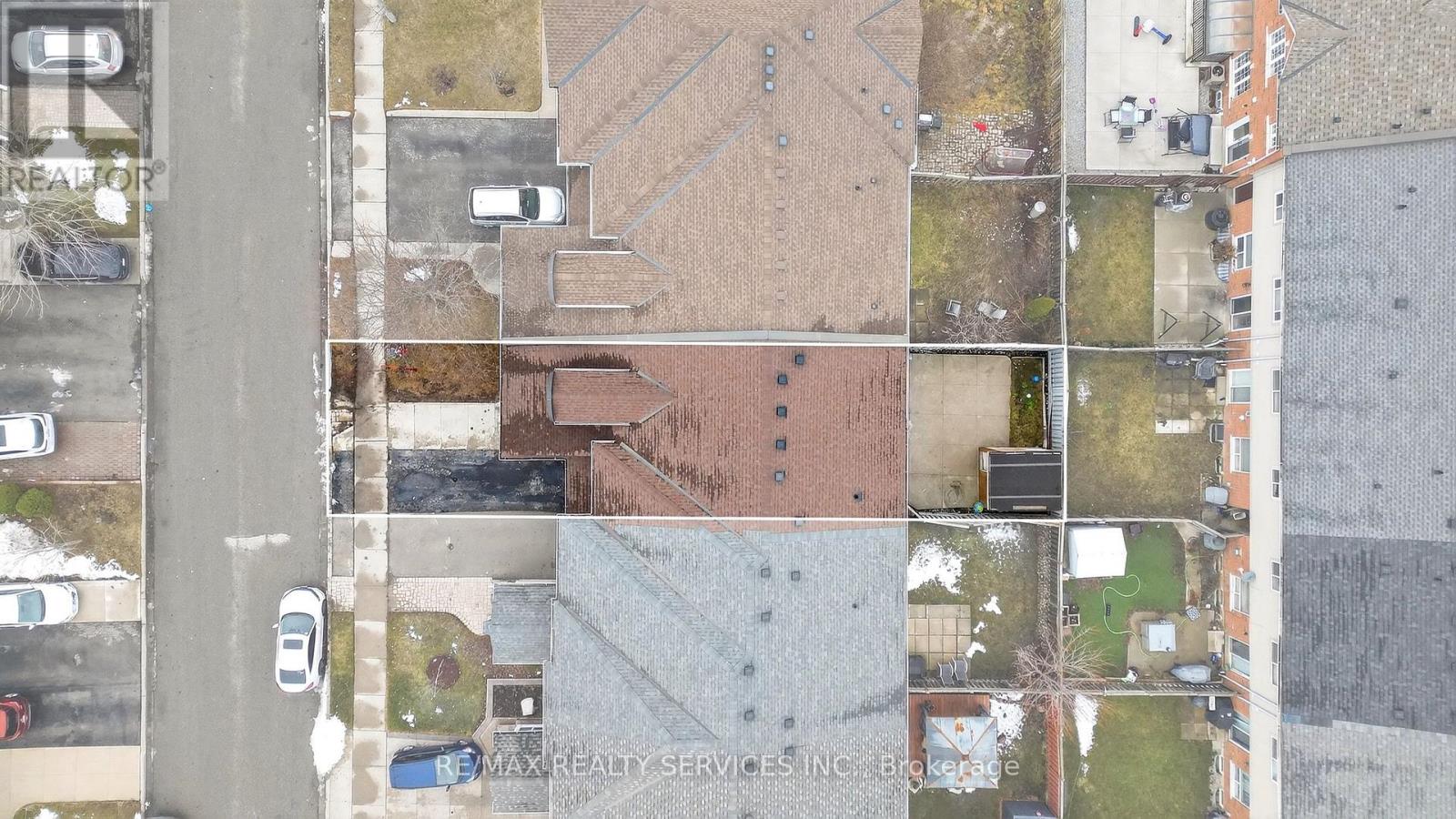 63 Irene Crescent, Brampton, Ontario  L7A 3E9 - Photo 40 - W12996654