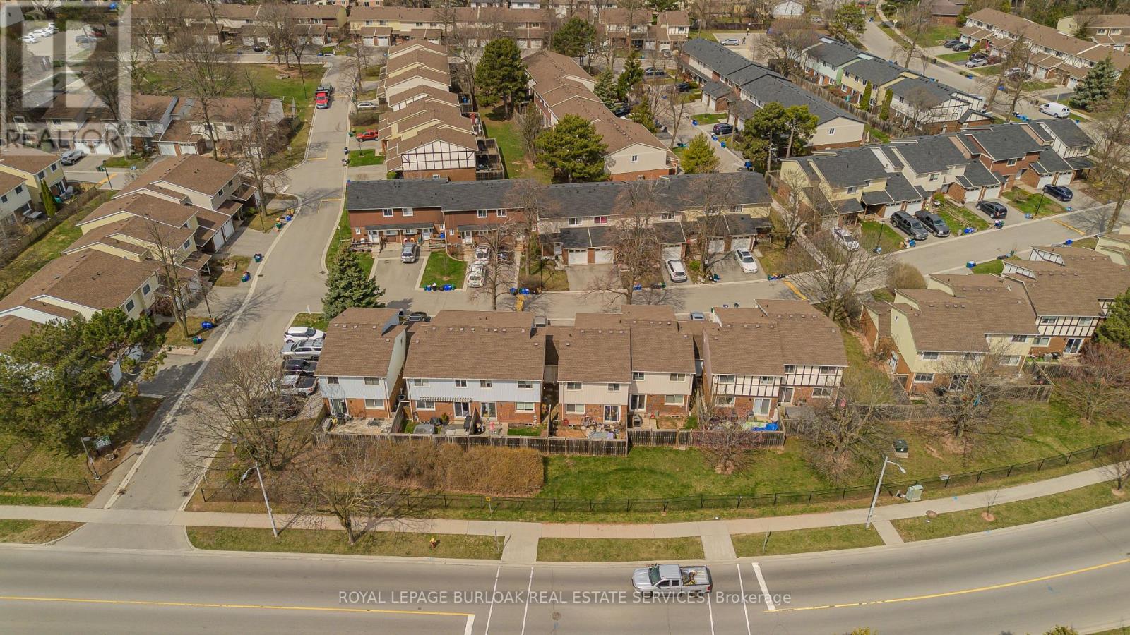 71 - 528 Sheraton Road, Burlington, Ontario  L7L 4B2 - Photo 49 - W12996668