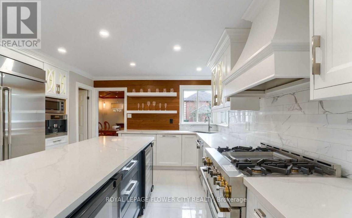 27 Mccauley Drive, Caledon, Ontario  L7E 0B6 - Photo 11 - W12996684