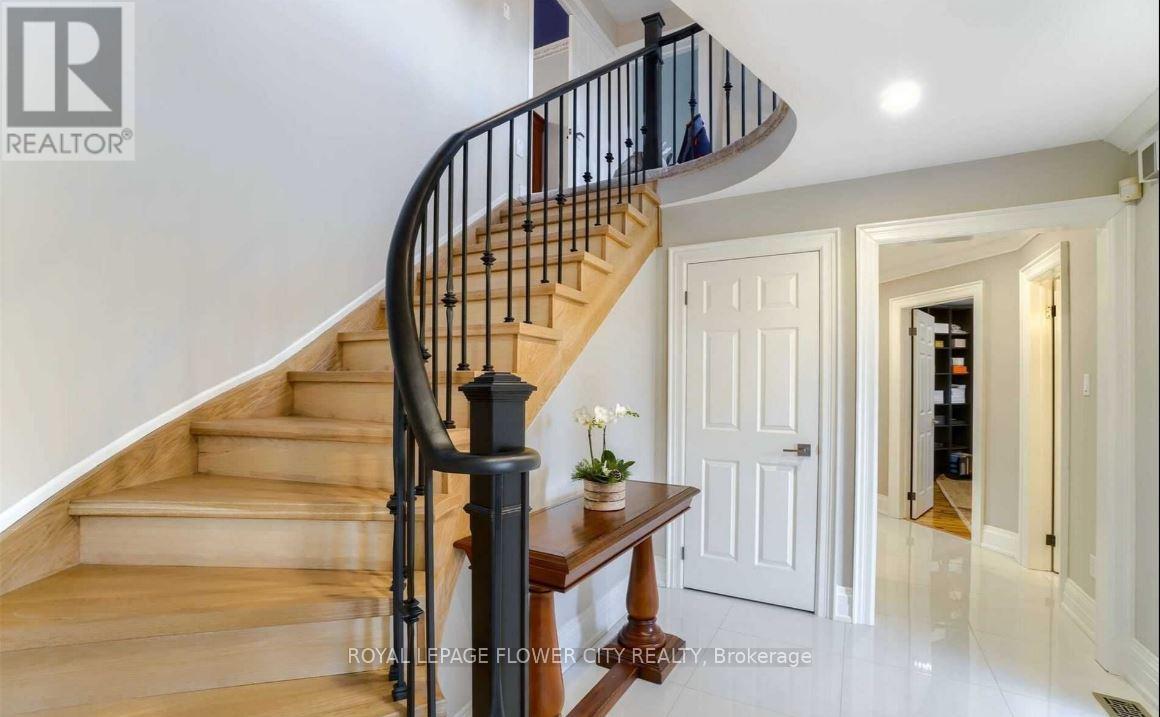 27 Mccauley Drive, Caledon, Ontario  L7E 0B6 - Photo 18 - W12996684