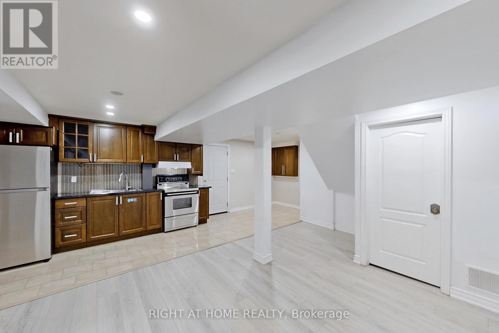 5301 Heritage Hills Boulevard, Mississauga, Ontario L5R 2J8 - Photo 34 - W12996686