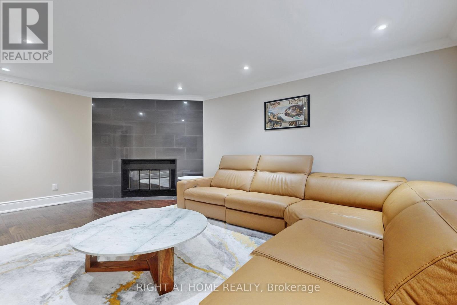 5301 Heritage Hills Boulevard, Mississauga, Ontario L5R 2J8 - Photo 6 - W12996686