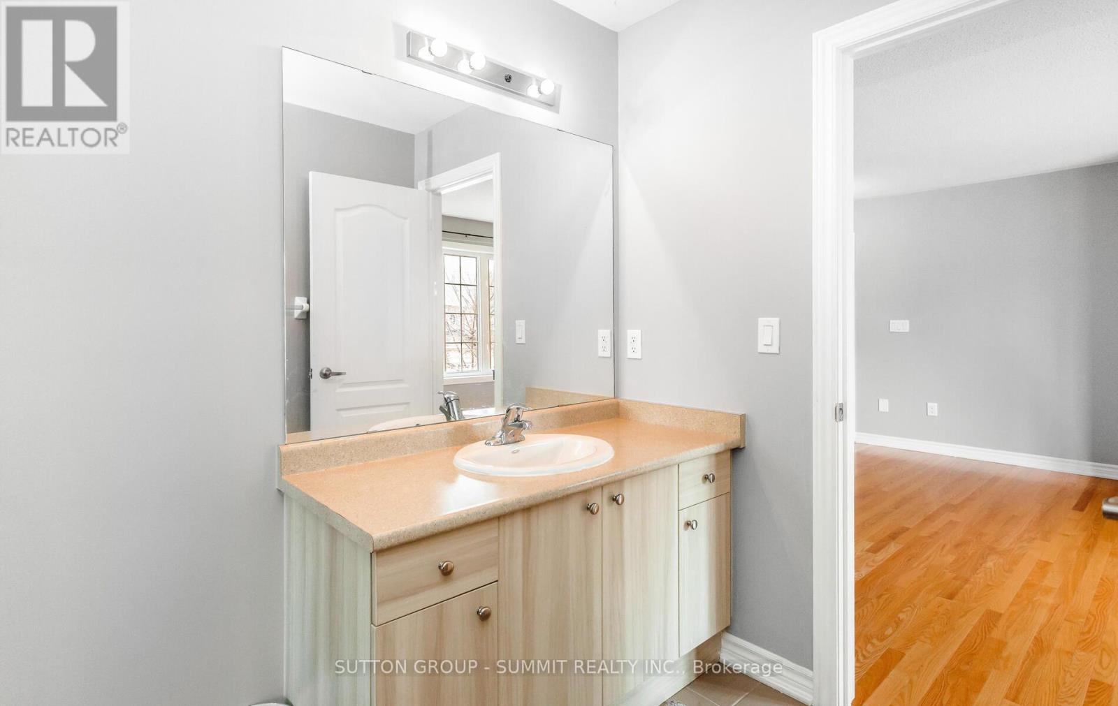 10 Elmcrest Drive, Brampton, Ontario  L6Y 5T7 - Photo 16 - W12996690