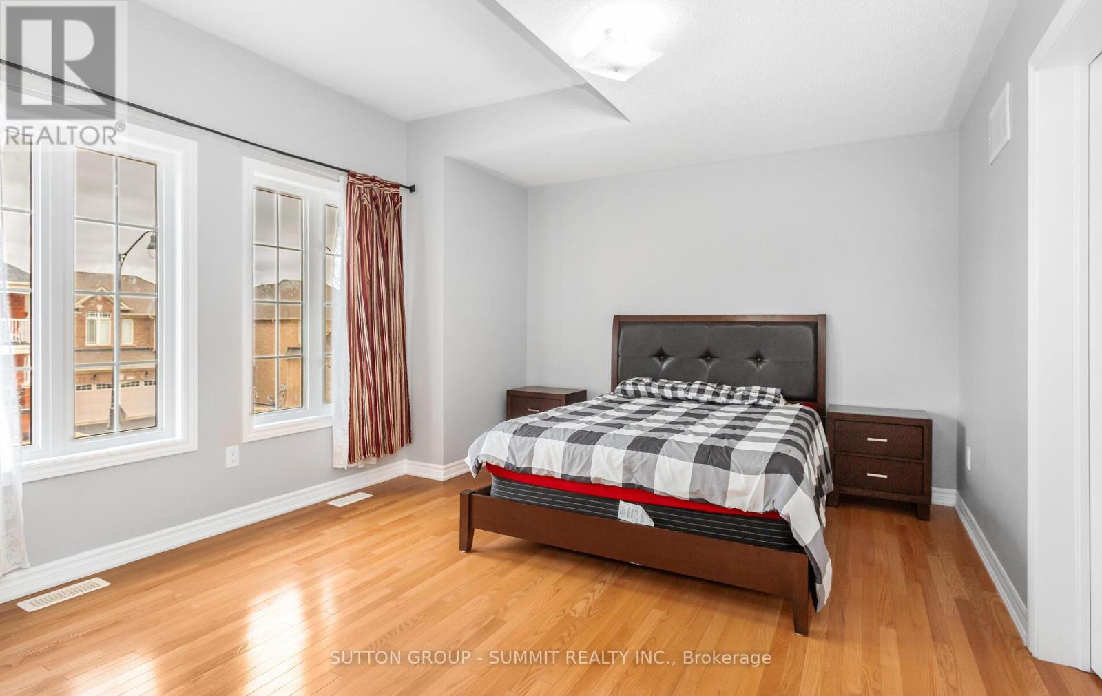 10 Elmcrest Drive, Brampton, Ontario  L6Y 5T7 - Photo 18 - W12996690