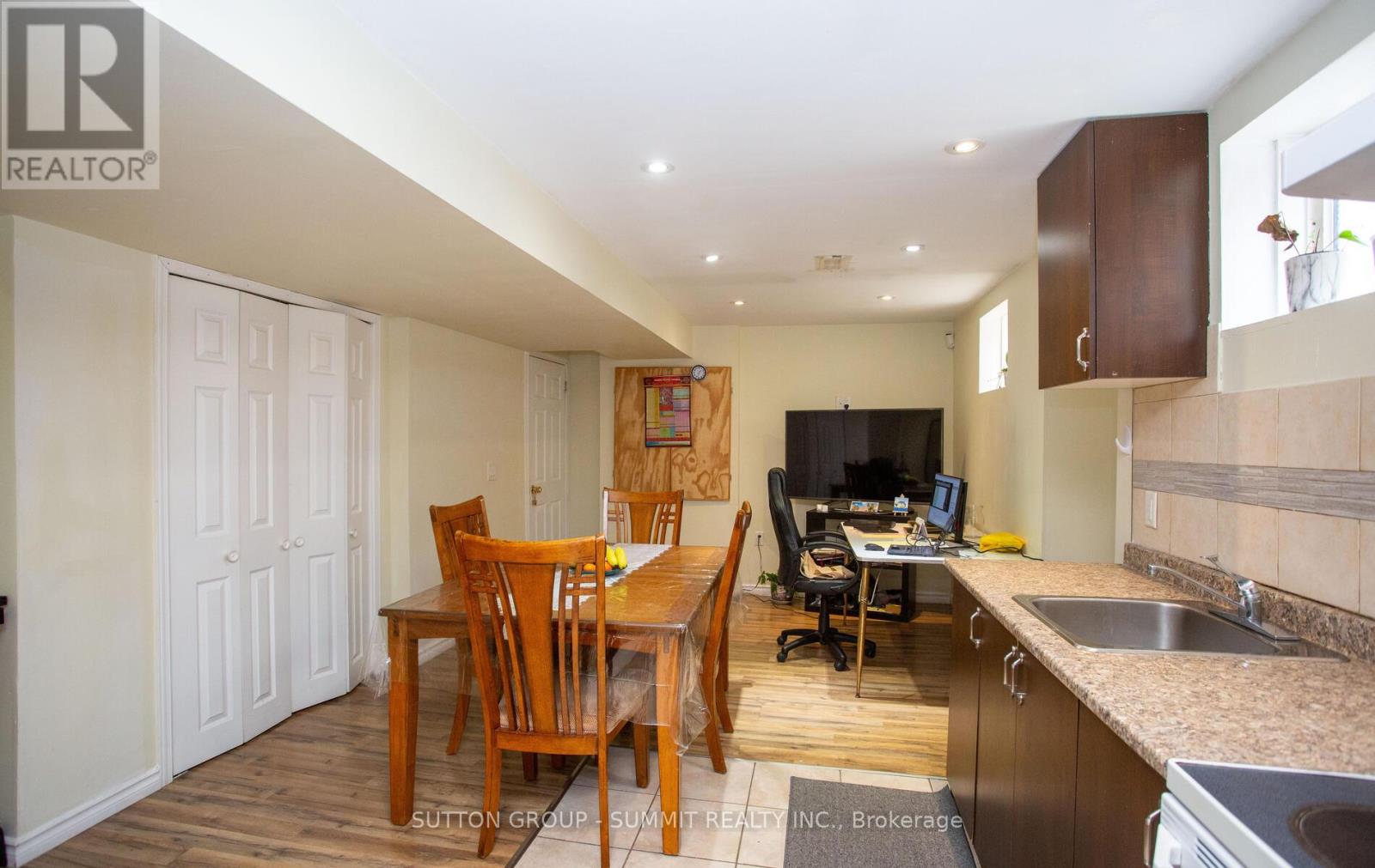 10 Elmcrest Drive, Brampton, Ontario  L6Y 5T7 - Photo 23 - W12996690