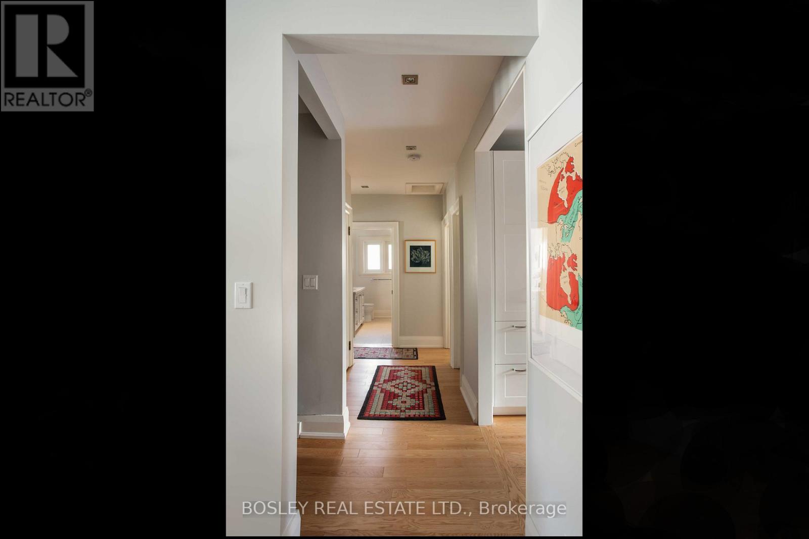 9 Indian Valley Crescent, Toronto, Ontario  M6R 1Y5 - Photo 12 - W12996698