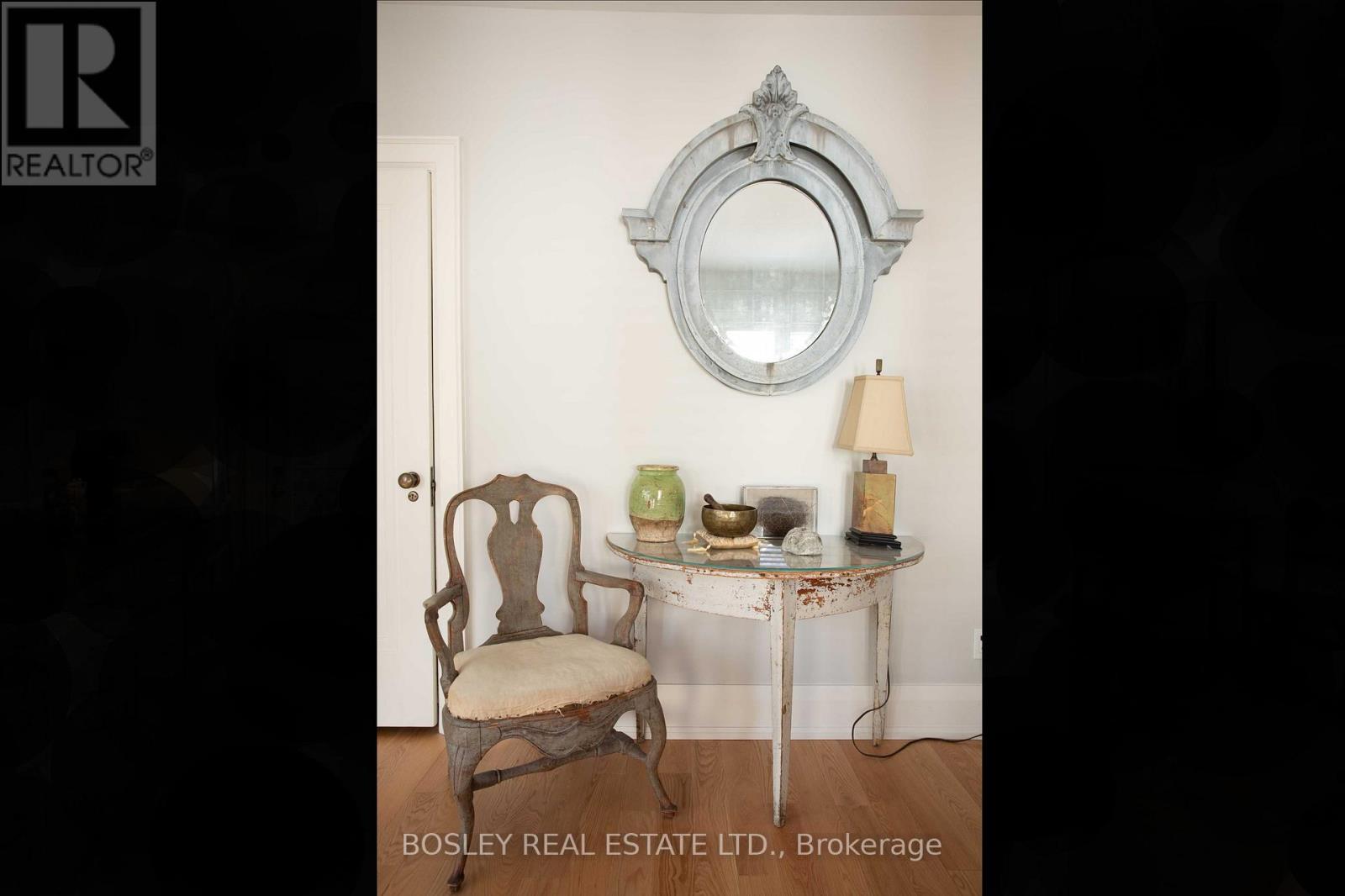 9 Indian Valley Crescent, Toronto, Ontario  M6R 1Y5 - Photo 14 - W12996698