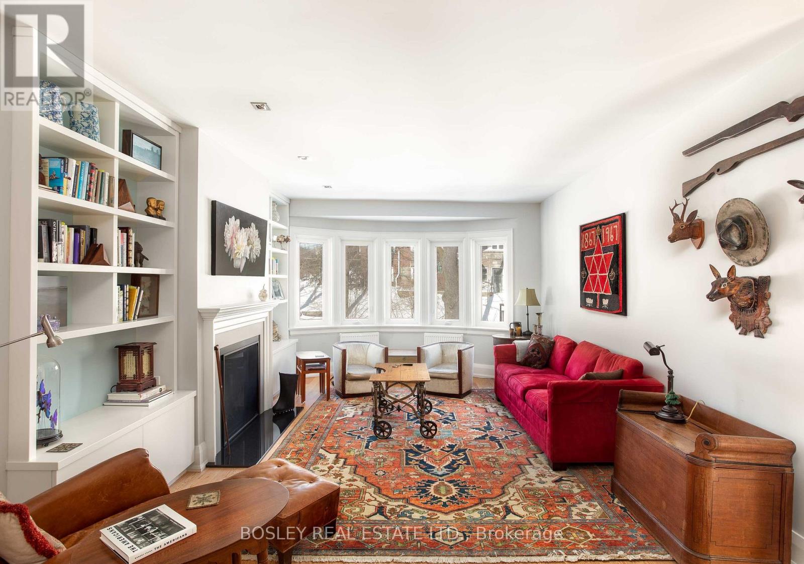 9 Indian Valley Crescent, Toronto, Ontario  M6R 1Y5 - Photo 5 - W12996698