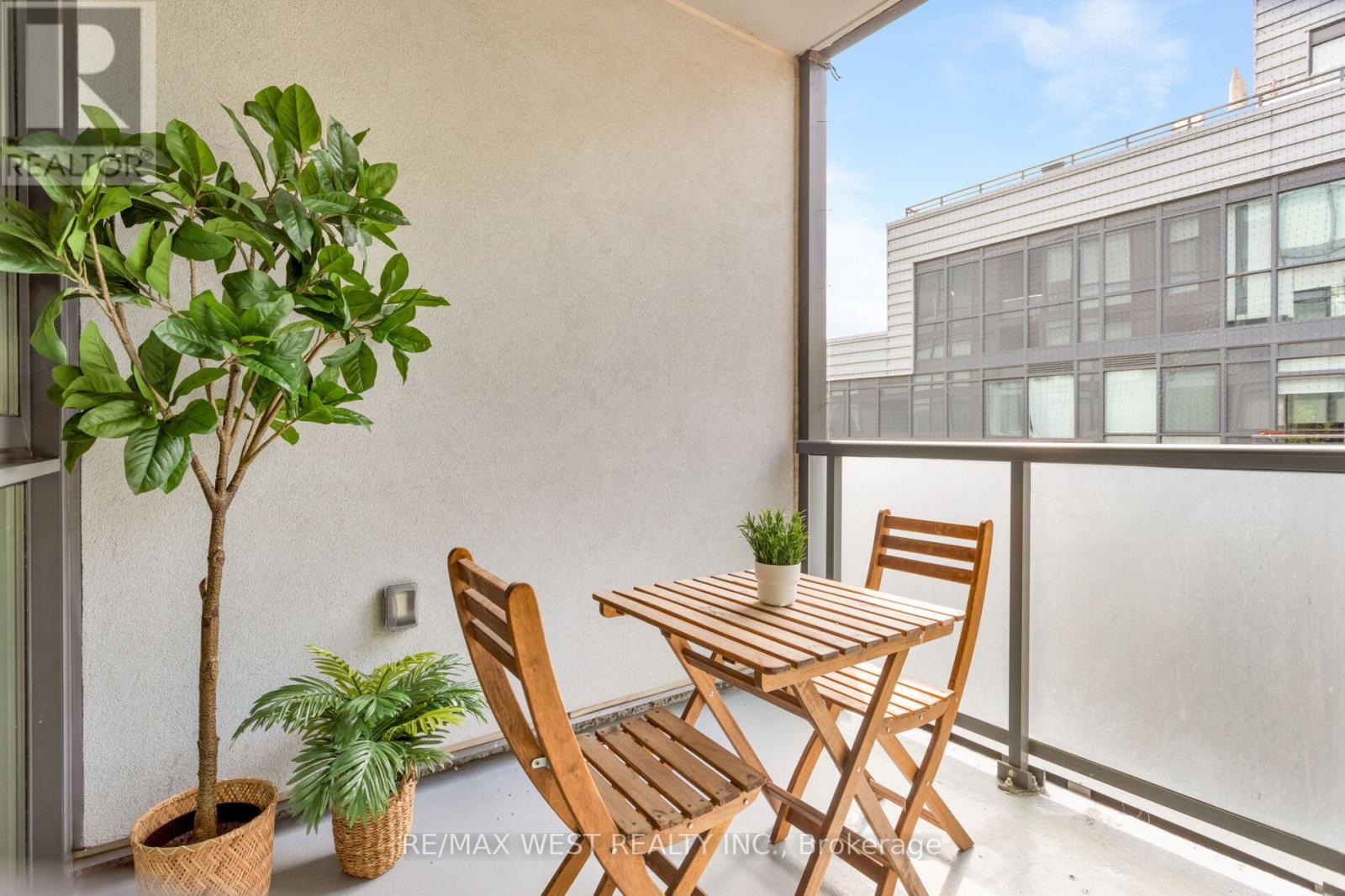 603 - 36 Howard Park Avenue, Toronto, Ontario  M6R 0A5 - Photo 19 - W12996710