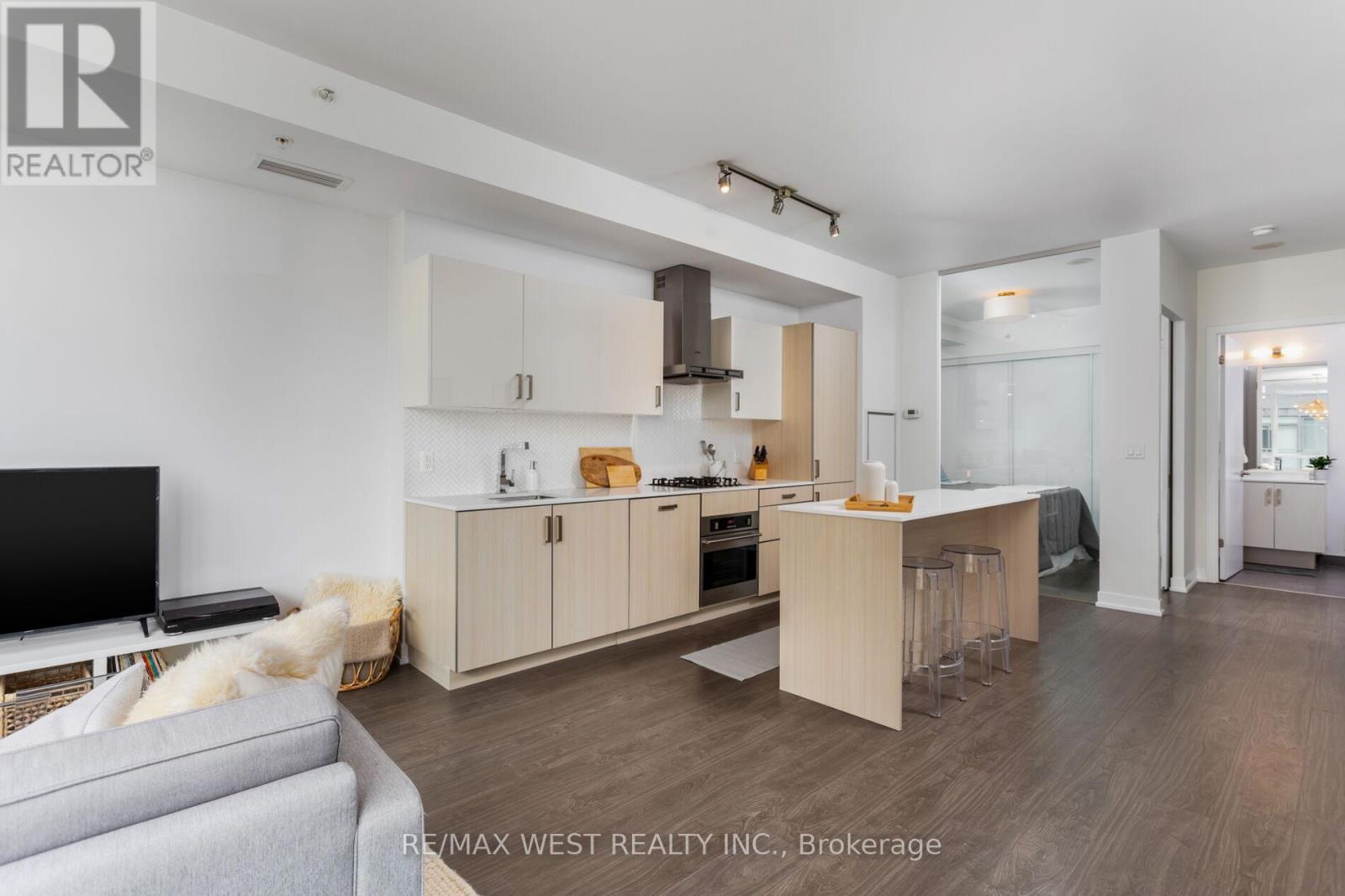 603 - 36 Howard Park Avenue, Toronto, Ontario  M6R 0A5 - Photo 21 - W12996710