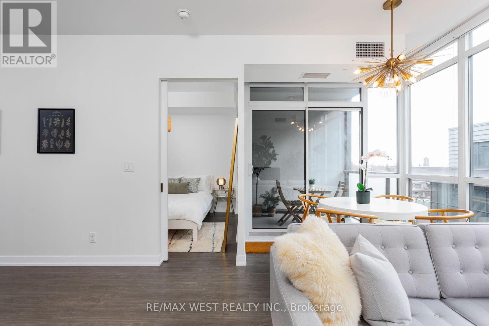 603 - 36 Howard Park Avenue, Toronto, Ontario  M6R 0A5 - Photo 22 - W12996710