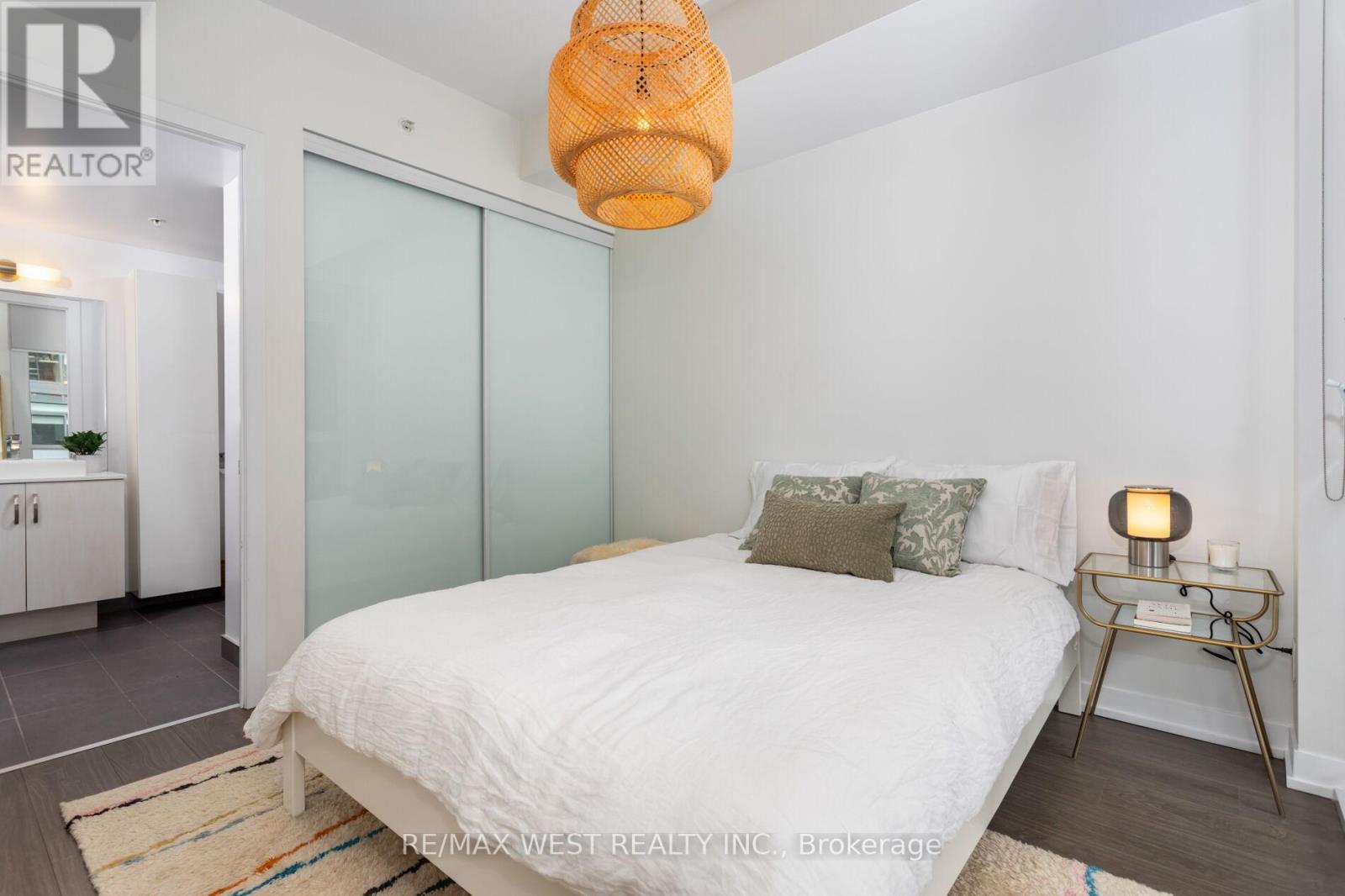 603 - 36 Howard Park Avenue, Toronto, Ontario  M6R 0A5 - Photo 23 - W12996710