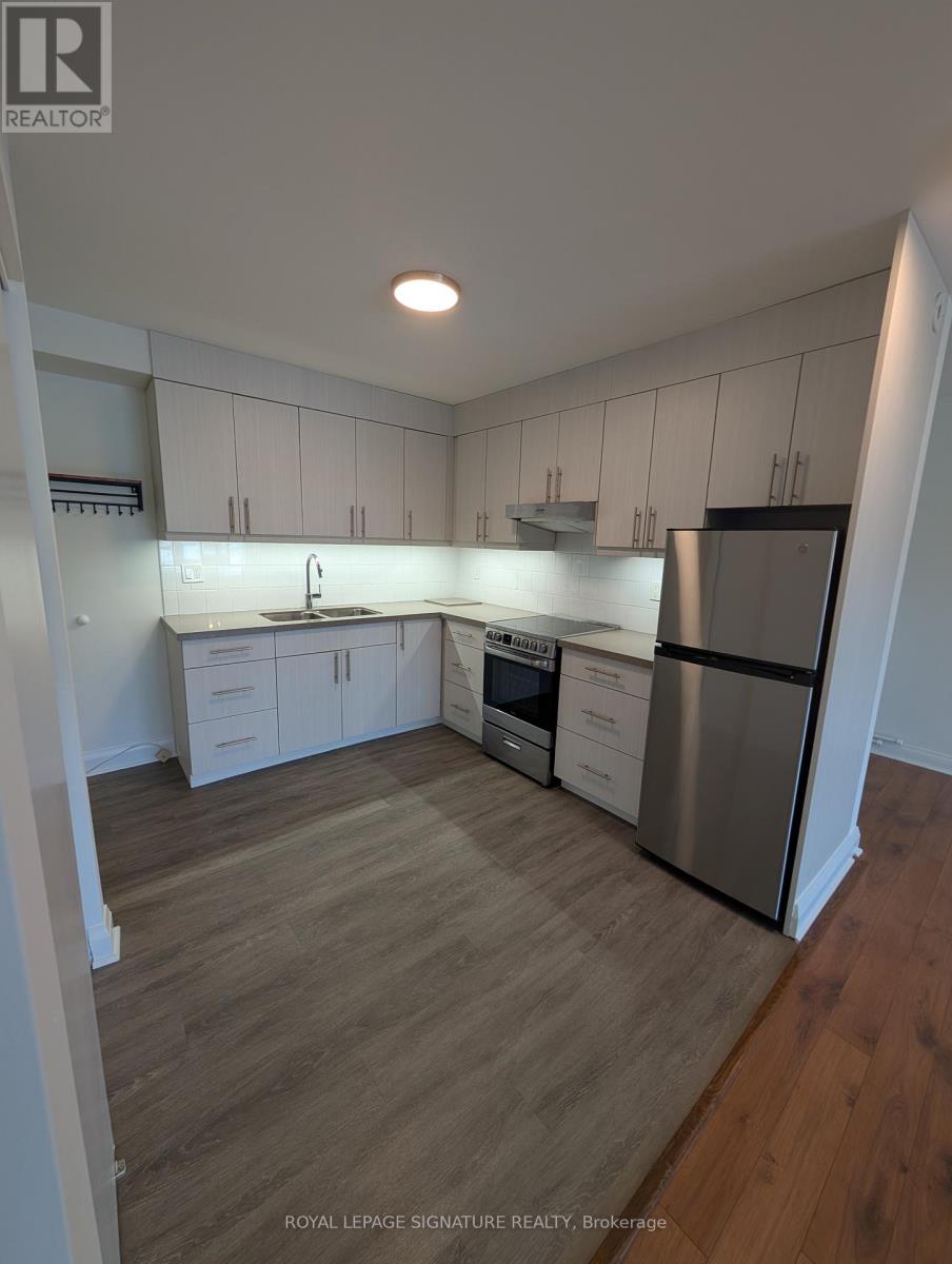 2 - 2798 Lakeshore Boulevard W, Toronto, Ontario  M8V 1H5 - Photo 6 - W12996714