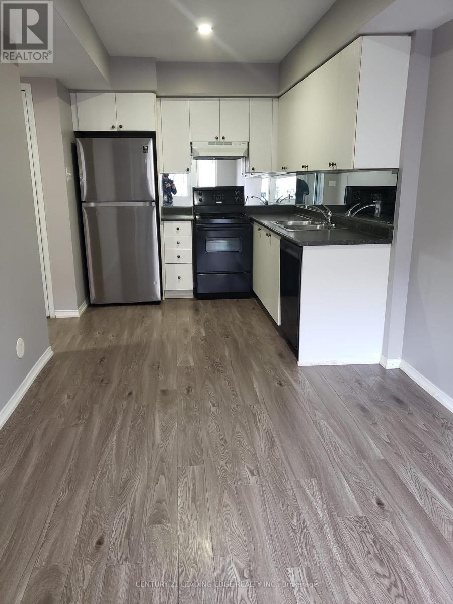 150 - 4975 Southhampton Drive, Mississauga, Ontario  L5M 8E1 - Photo 2 - W12996732