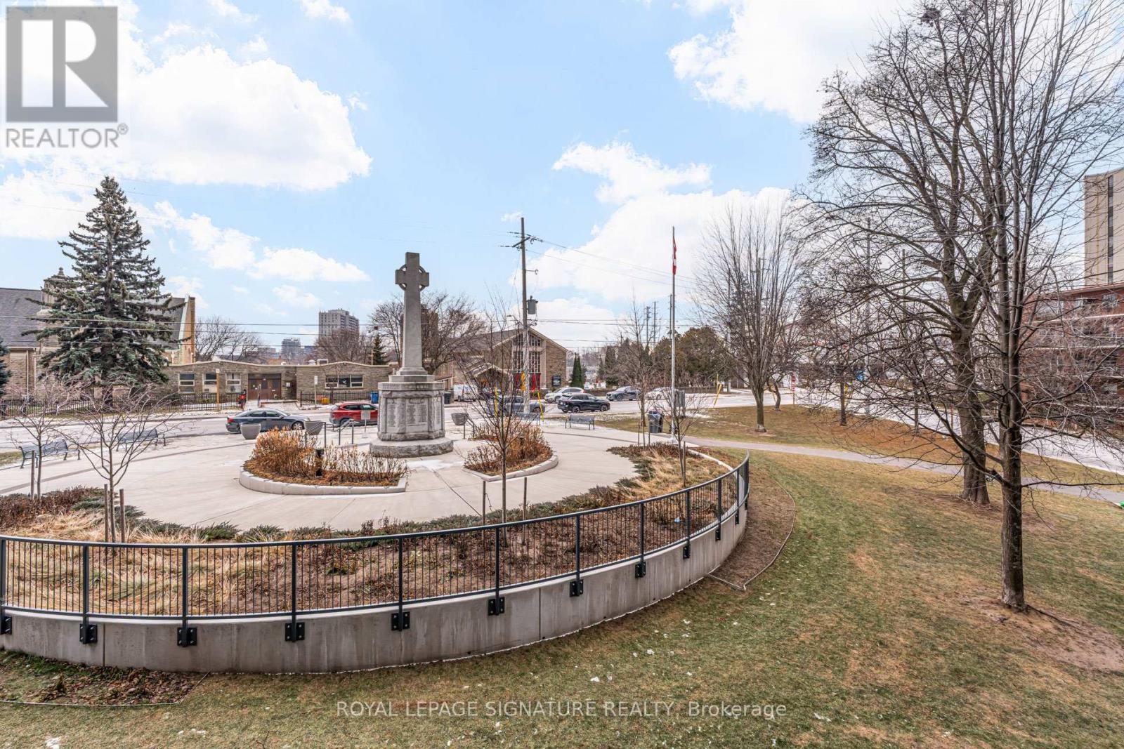 207 - 21 Park Street, Mississauga, Ontario  L5G 0C2 - Photo 18 - W12996800