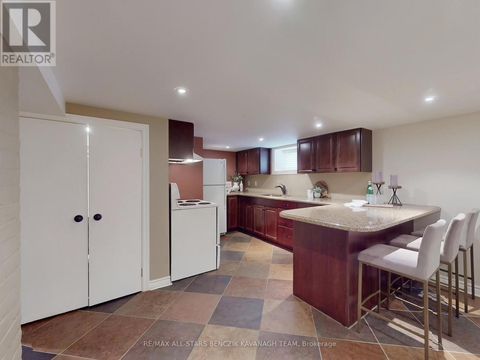 128 Annette Street, Toronto, Ontario  M6P 1P2 - Photo 29 - W12996808