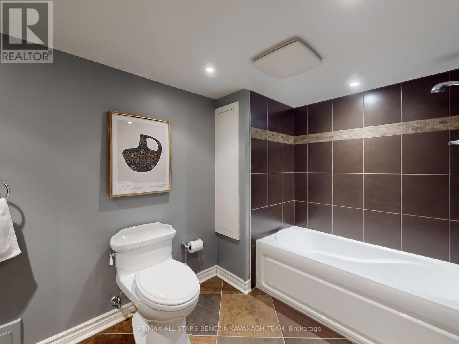 128 Annette Street, Toronto, Ontario  M6P 1P2 - Photo 31 - W12996808