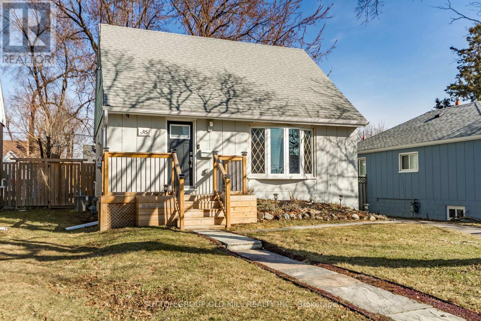 36 Allenby Avenue, Toronto, Ontario  M9W 1S6 - Photo 2 - W12996810