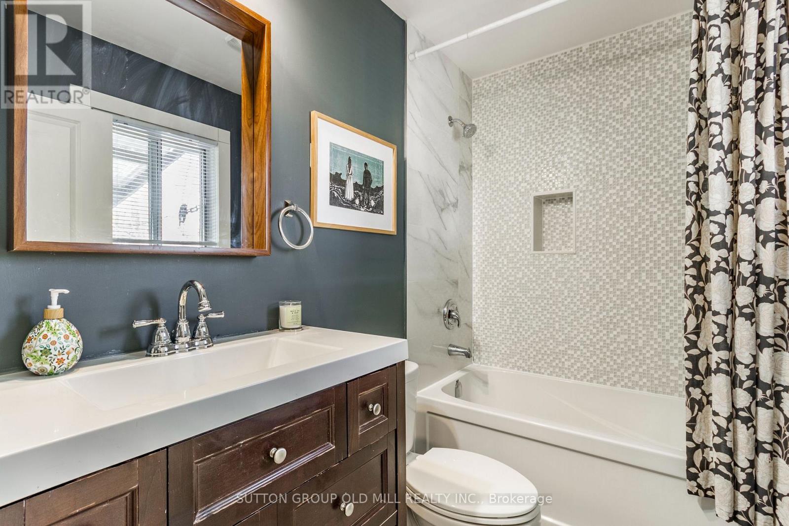 36 Allenby Avenue, Toronto, Ontario  M9W 1S6 - Photo 21 - W12996810