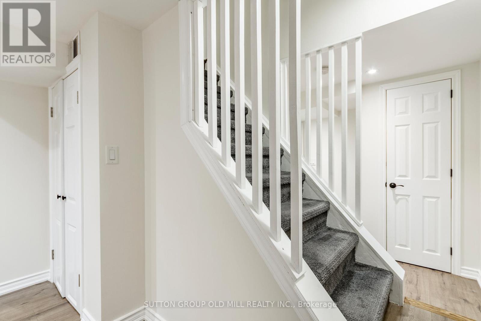 36 Allenby Avenue, Toronto, Ontario  M9W 1S6 - Photo 25 - W12996810