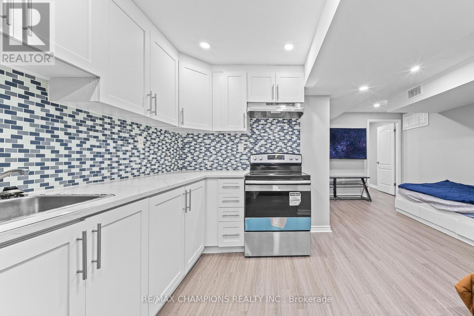 125 Tiller Trail, Brampton, Ontario  L6X 4S9 - Photo 28 - W12996816