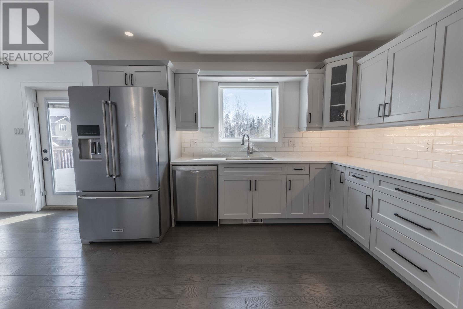 705 Fieldstone Pl, Thunder Bay, Ontario  P7B 3Z7 - Photo 10 - TB2600674