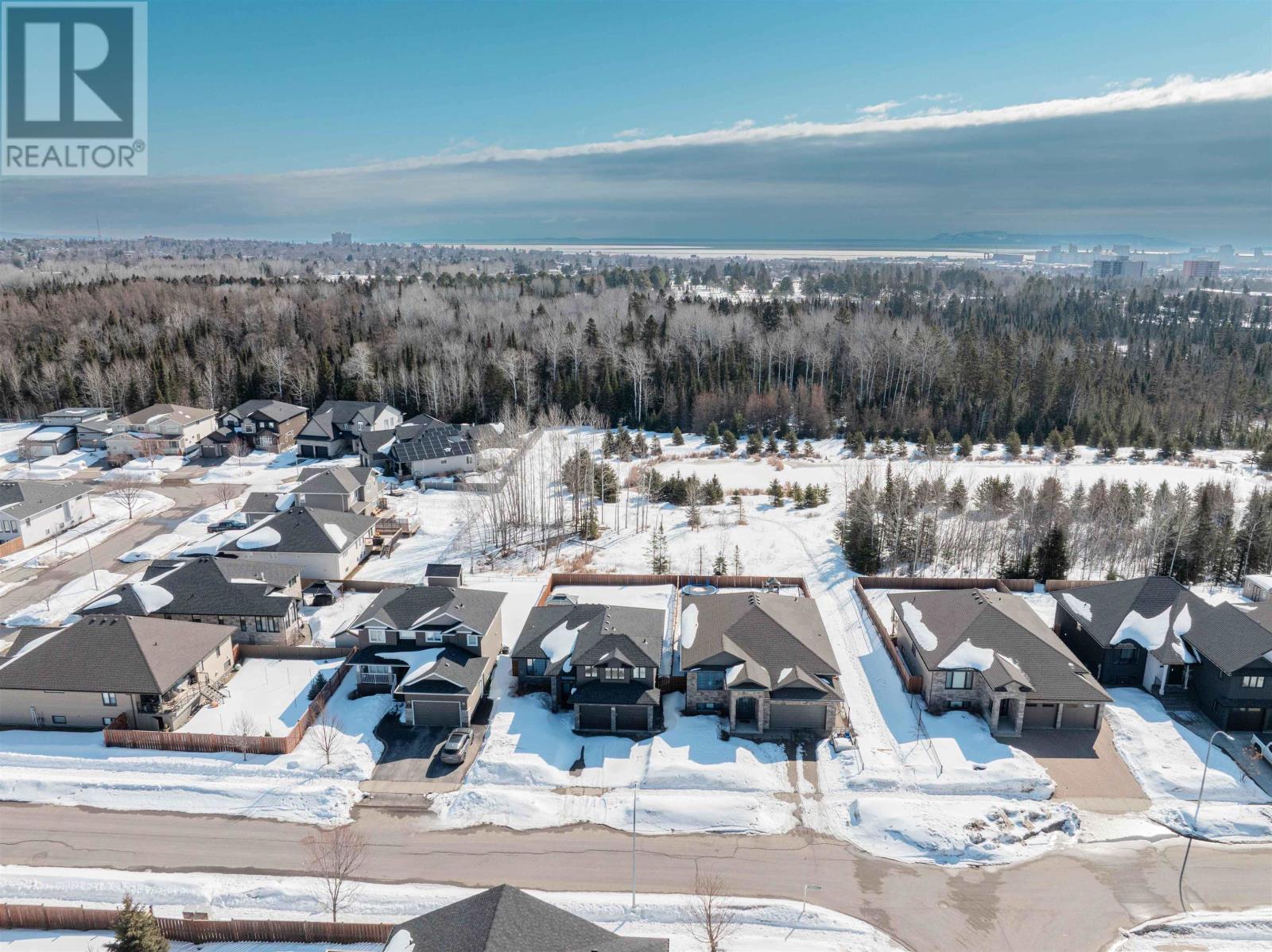 705 Fieldstone Pl, Thunder Bay, Ontario  P7B 3Z7 - Photo 4 - TB2600674