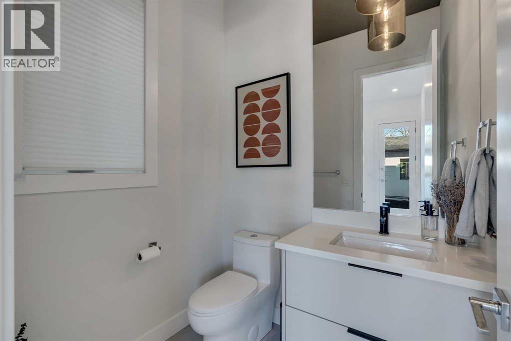 2839 35 Street Sw, Calgary, Alberta  T3E 2Y7 - Photo 15 - A2297564