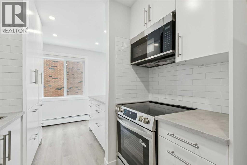 31, 2414 14a Street, Calgary, Alberta  T2T 3X3 - Photo 5 - A2299711